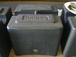 M1 1000 KG Kütle